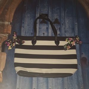 Simply Spring Tote